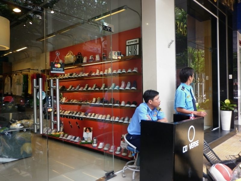 Dịch vụ bảo vệ shop thời trang, cửa hàng quần áo an toàn chuyên nghiệp tại tỉnh Phú Thọ  - 0912686666